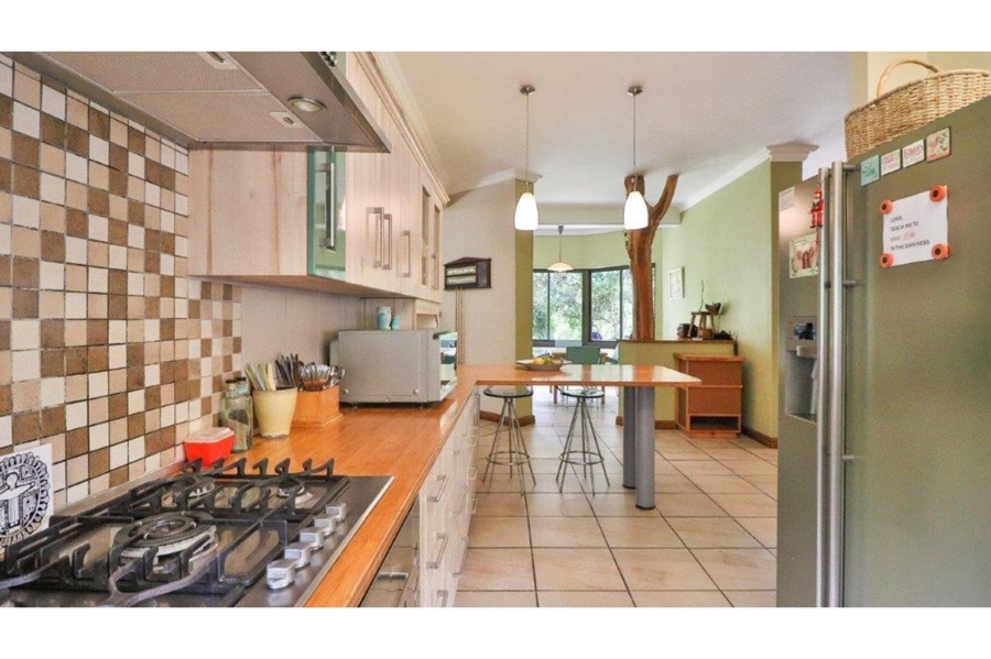 6 Bedroom Property for Sale in Lovemore Park Eastern Cape
